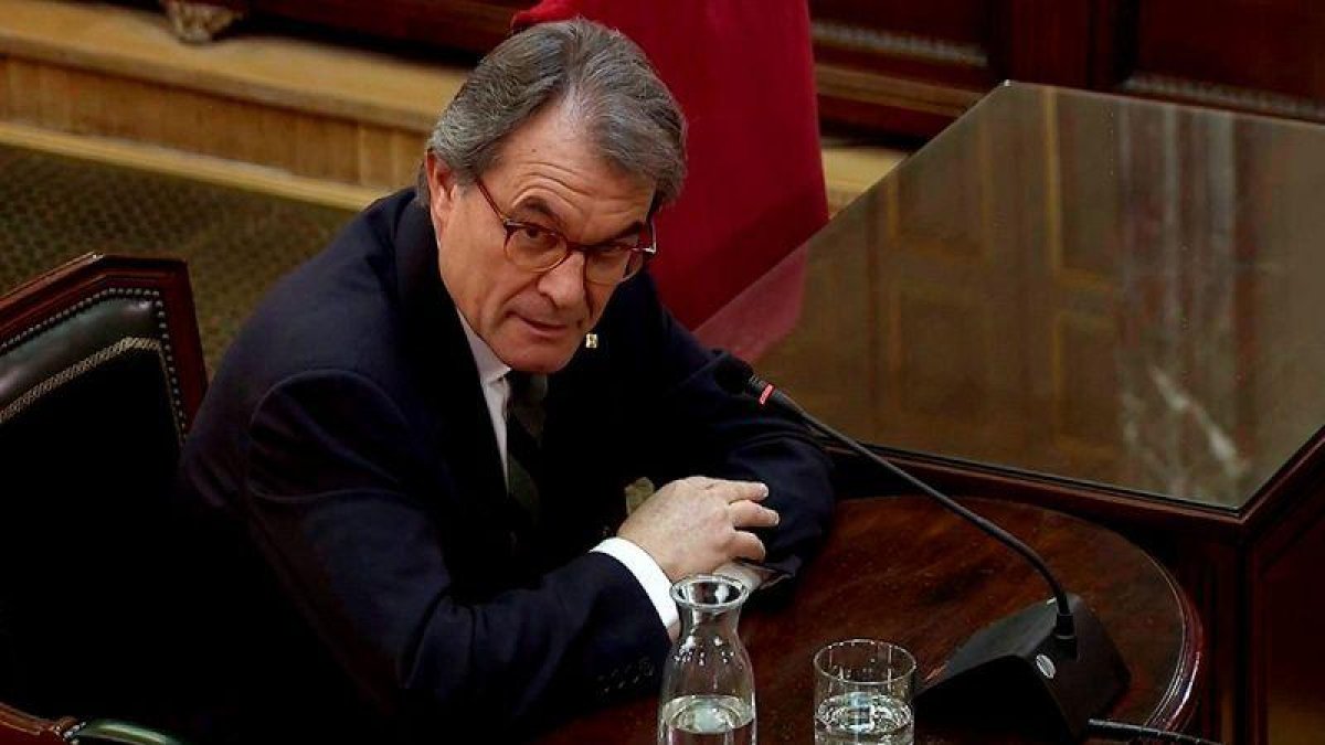 Mas: Se quiso que el 1-O fuera vinculante, pero no se consiguió