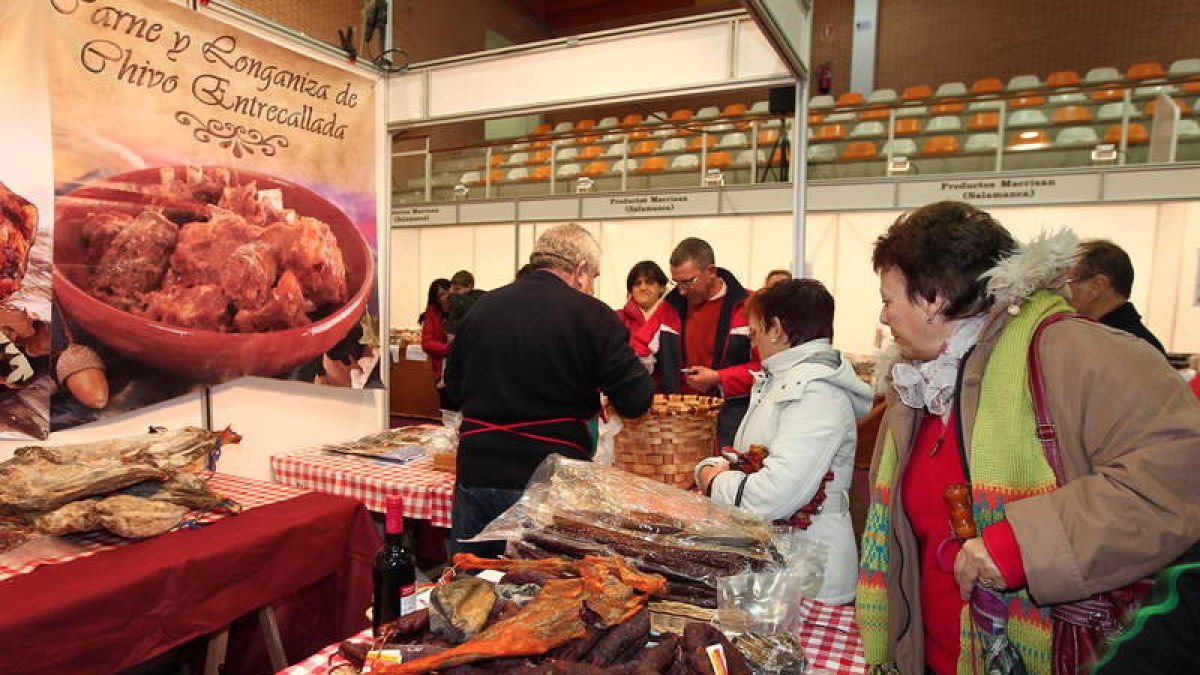 La feria multisectorial regresa al pabellón de Trobajo.
