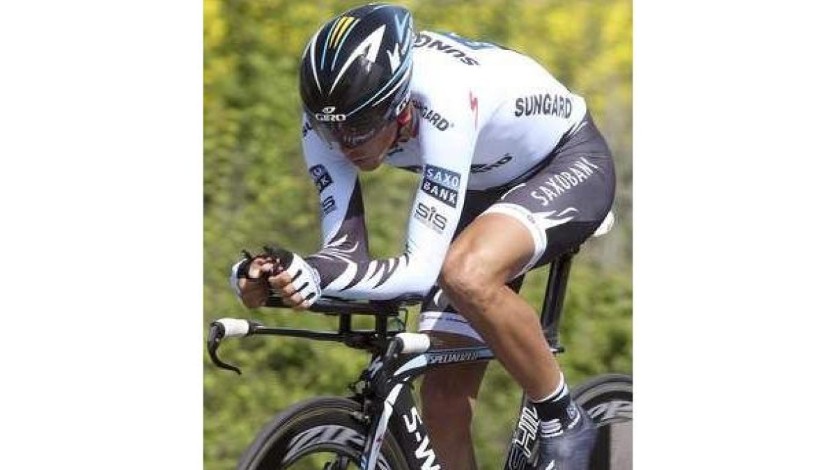 Contador reivindicó su clase llevándose el triundo en la crono.