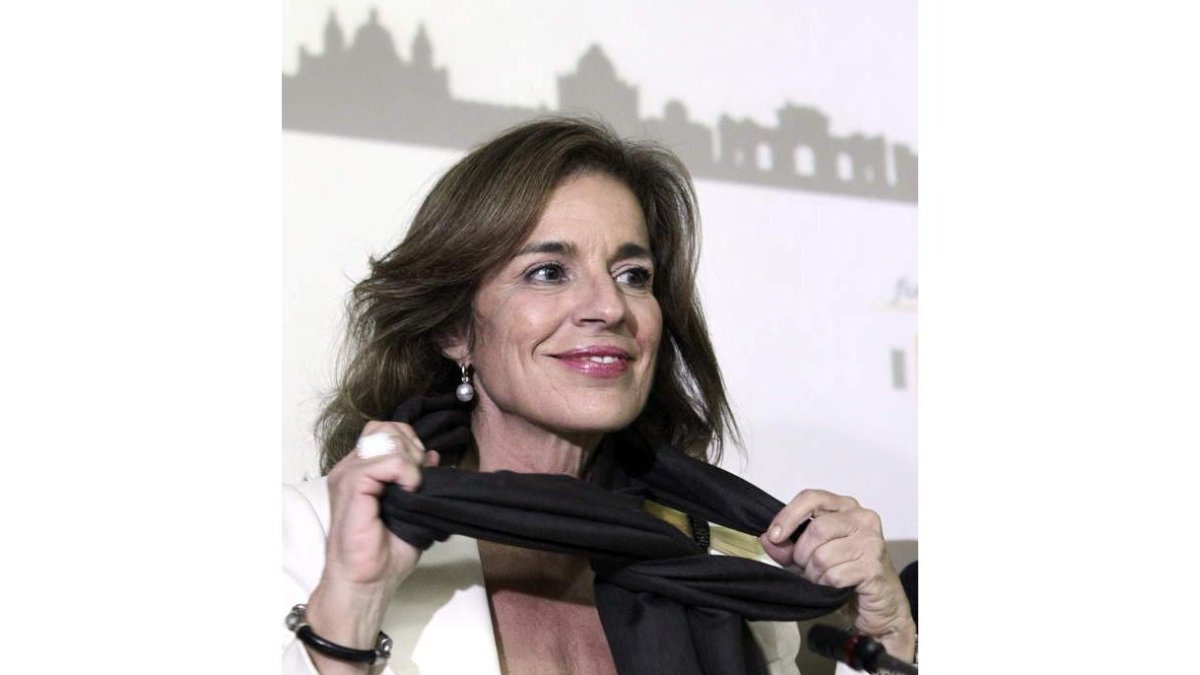 Ana Botella en un acto oficial a su regreso a Madrid.