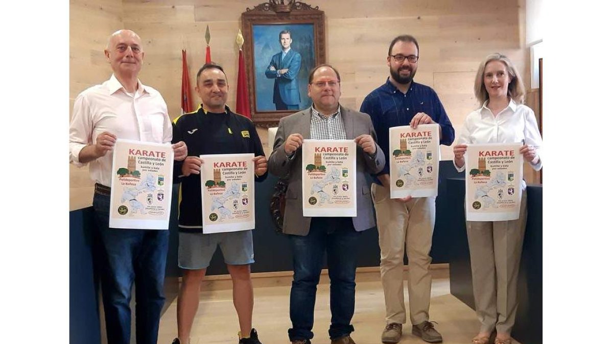 Un momento de la presentación del Campeonato de Karate por edades de Castilla y León. DL