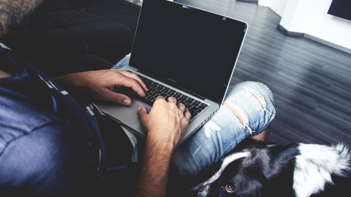 El teletrabajo alcanza los 1,43 millones en España y anota el mejor registro nacional en el segundo trimestre del 2018.