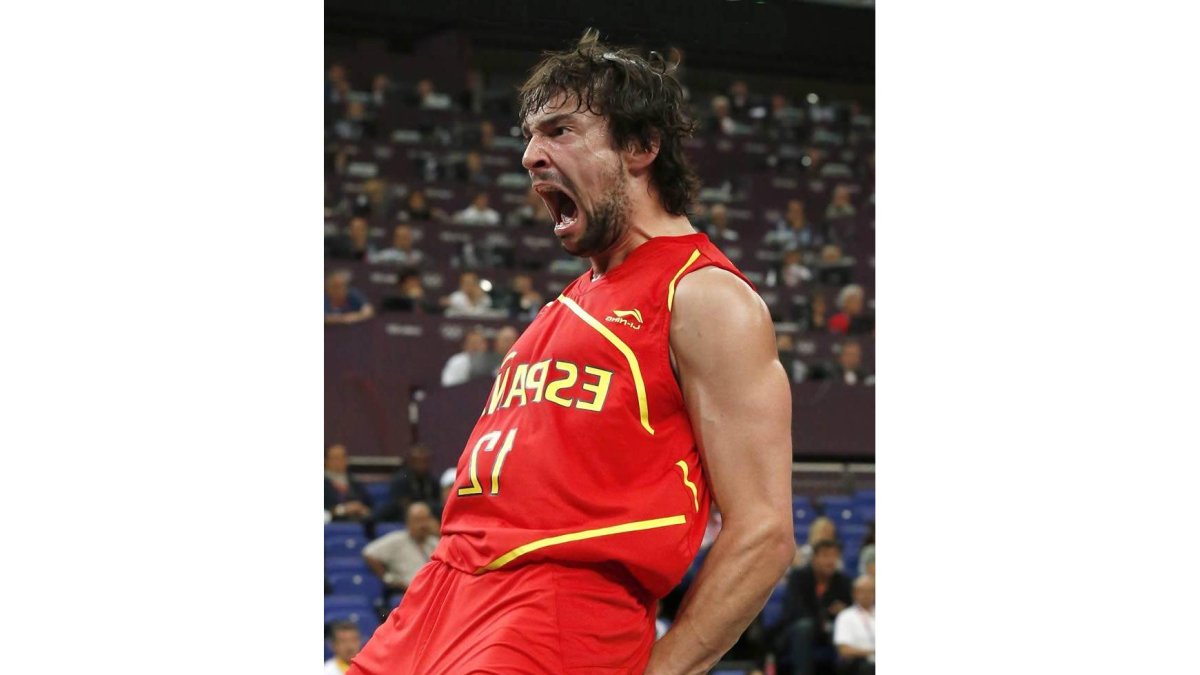 Llull celebrando una canasta con gesto de rabia ante Francia en los cuartos de final.