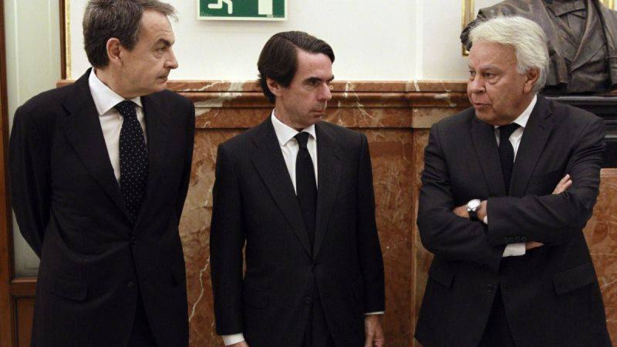 José Luis Rodríguez Zapatero, José María Aznar y Felipe González.