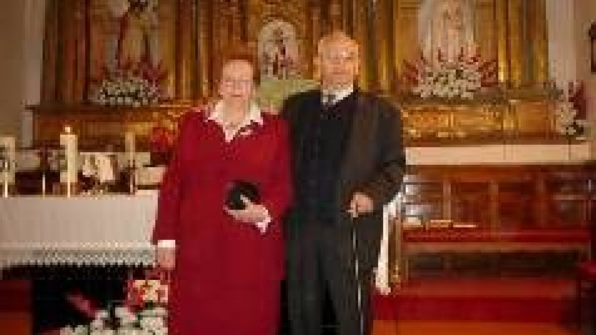 El matrimonio de Caboalles de Arriba que celebró sus bodas de oro