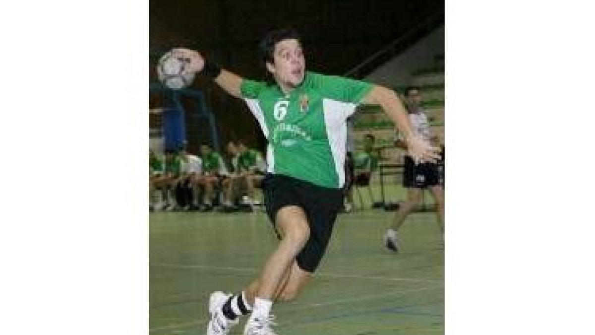 El Universidad logró su segunda victoria de la temporada ante el Cogalsa