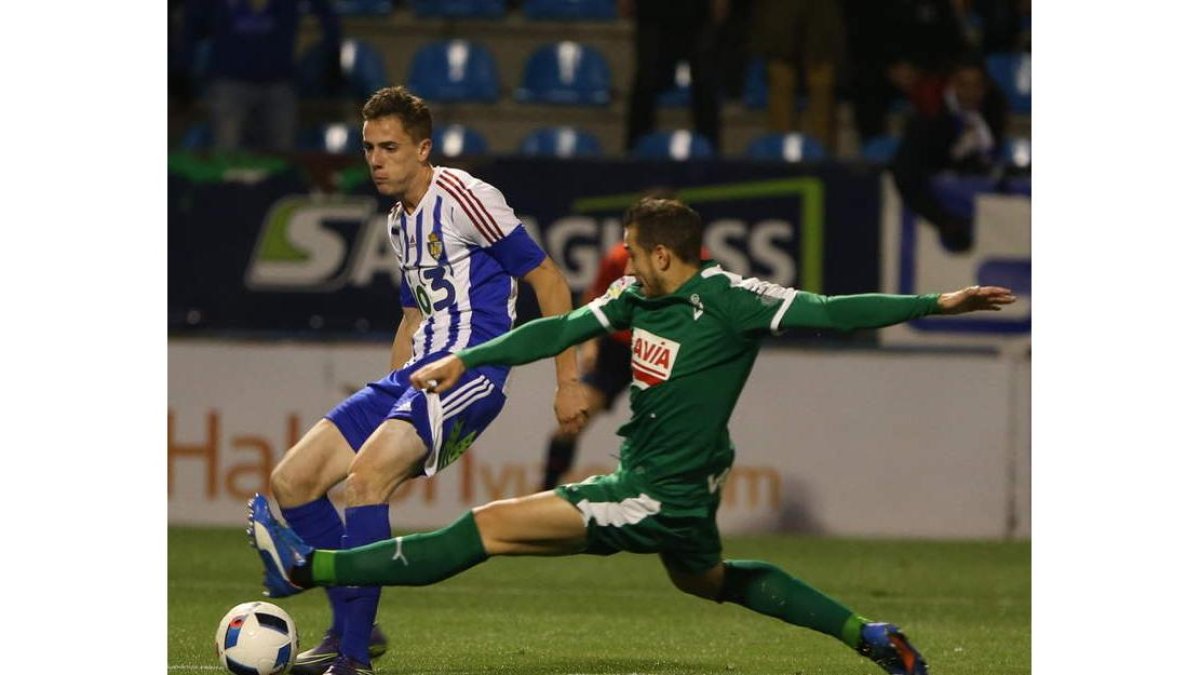 Luka Djorjdevic abrió el marcador para la Deportiva tras una gran jugada personal y un regate de otra categoría a Ekiza.