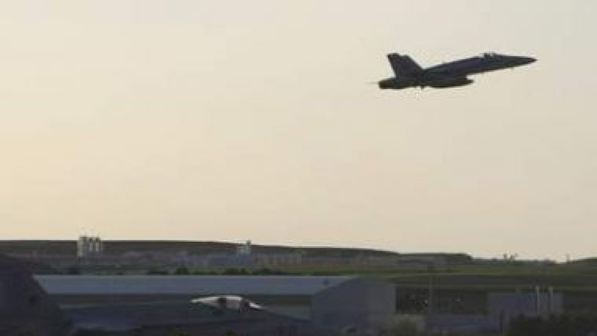 Un F-18, despegando de la base de Torrejón de Ardoz.
