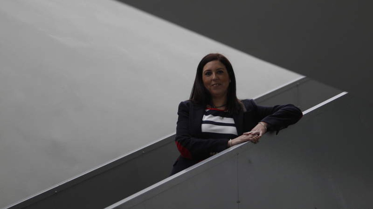 Ruth Cañón acaba de recibir el título de doctora.