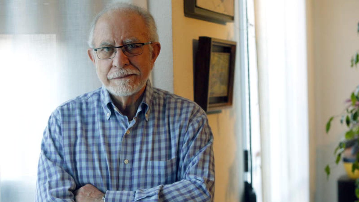 El autor leonés indaga en su nuevo libro en la mayor obra de las letras en español, y que anima a leer con libertad. BENITO ORDÓÑEZ