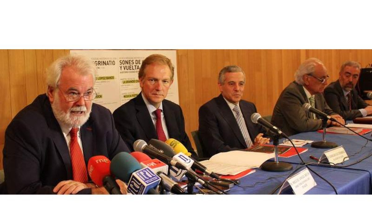 Antonio Moral, Miguel Ángel Recio, Emilio Gutiérrez, Samuel Rubio y Alberto J. Villena.