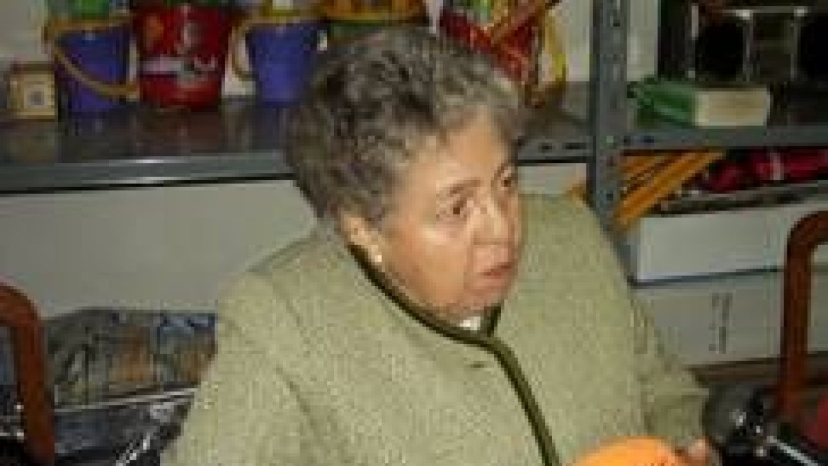 María Luisa Jorissen, en el acto de presentación del libro ayer, en Villablino