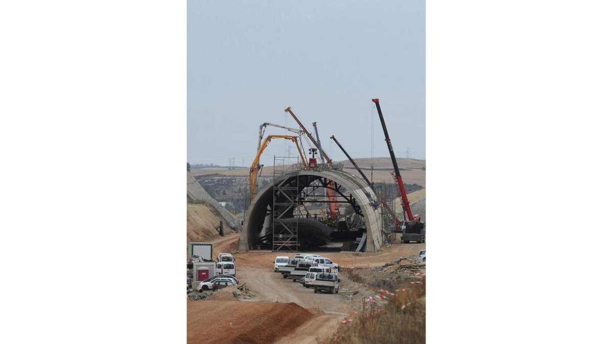 Obras del AVE en la provincia de Burgos.
