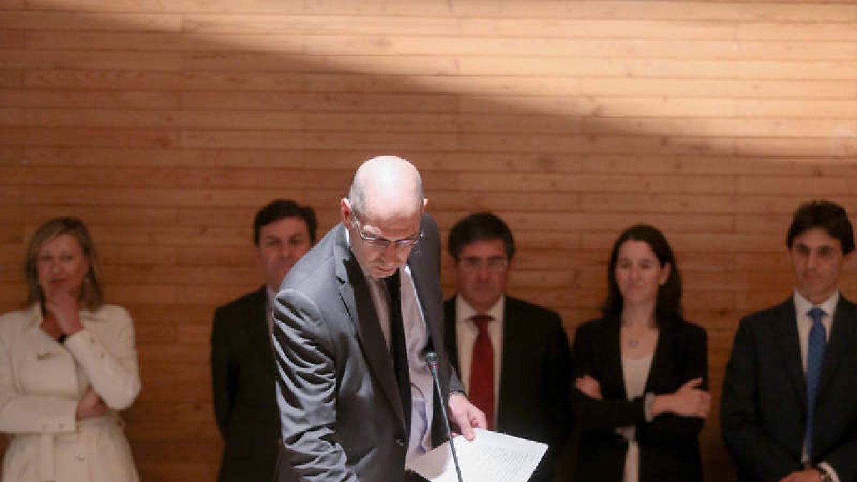 Carlos Tobalina toma posesión de su cargo. SOFÍA GALLEGO