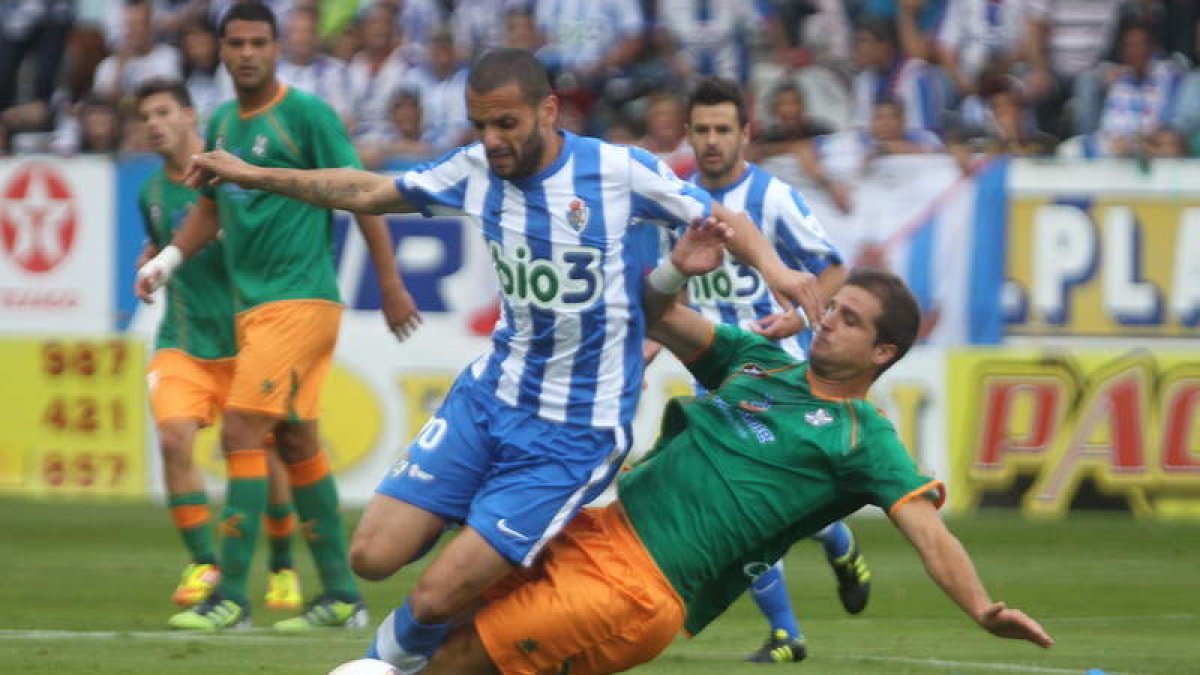 Yuri volvió a ser decisivo en un partido de la Deportiva y en concreto de la fase de ascenso.