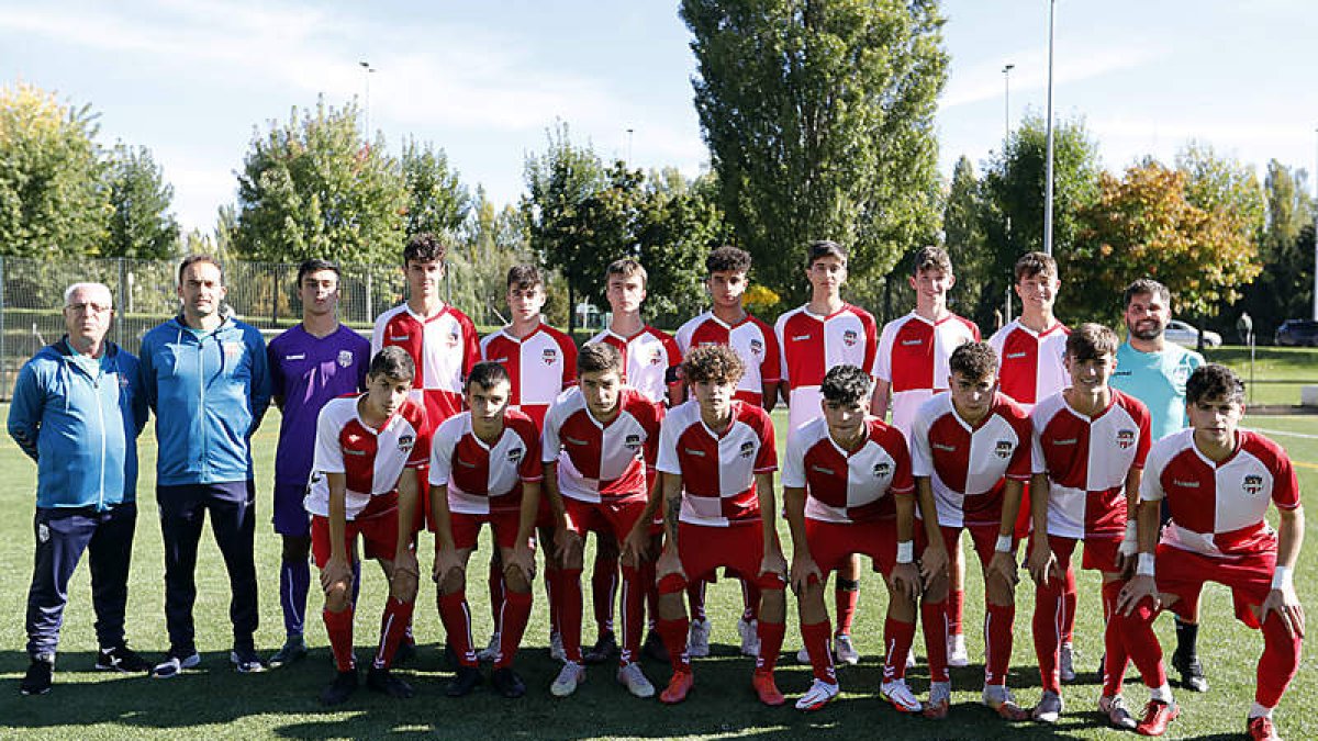 Equipo del Puente Castro B que disputa la Regional Juvenil. MARCIANO