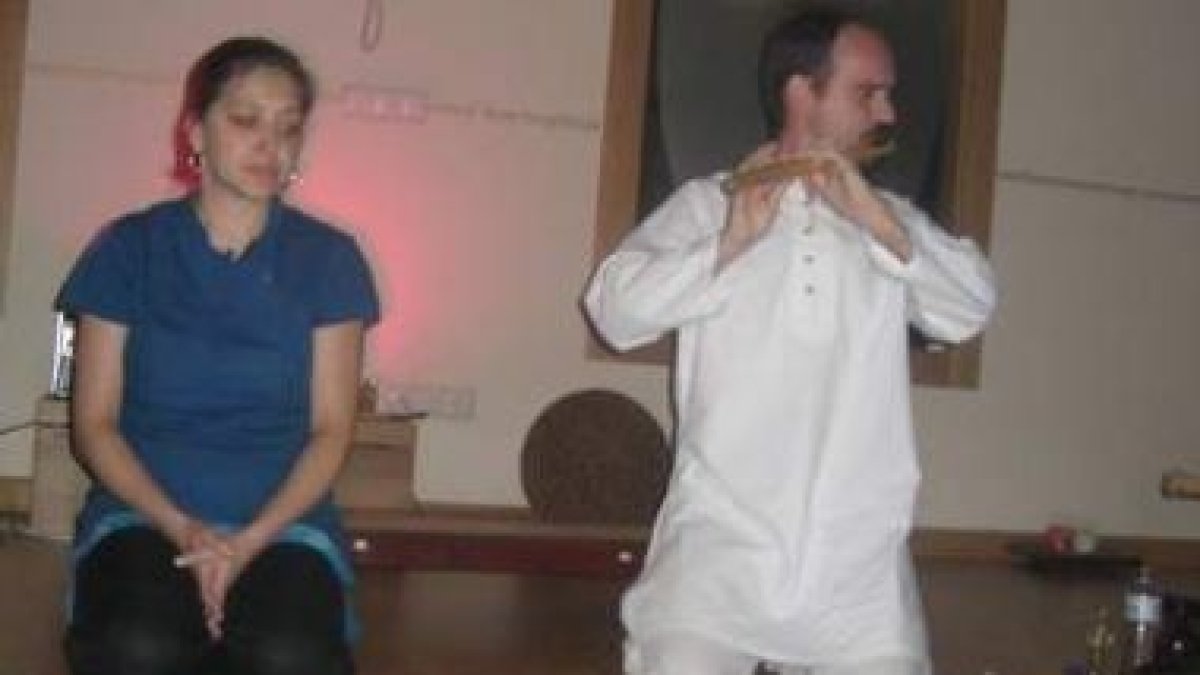 Rosa Santos y Asier García, durante el concierto de Eras de Renueva