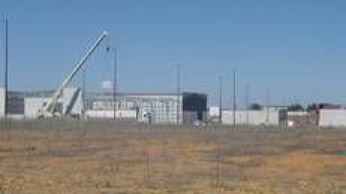 Río ocuparía parte del terreno aún libre en el Polígono Industrial de Villa Adela