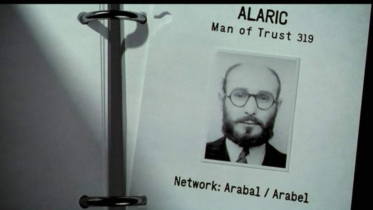 Imagen de la ficha del espía español Juan Pujol ‘Garbo’, que engañó a los servicios secretos nazis
