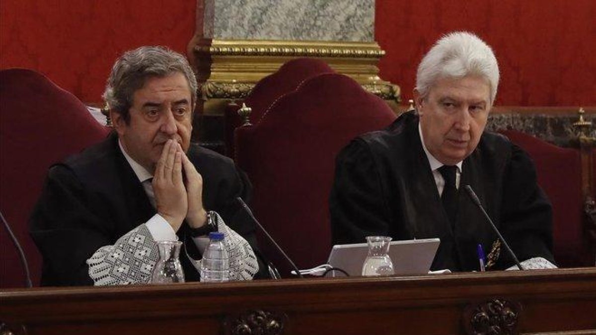 Los fiscales Fidel Cadena y Javier Zaragoza.