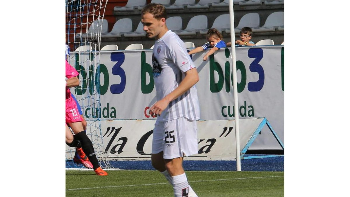 Seoane jugó en El Toralín con el Lugo hace dos meses