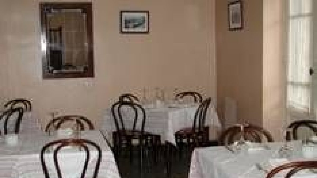 El encanto del restaurante La Fonda está en su ambiente familiar y en la calidad de su cocina