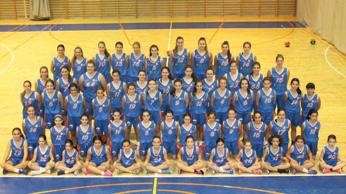 El Aros está viviendo su mejor etapa deportiva y como club. Y ahí la cantera tiene mucho que ver. DL