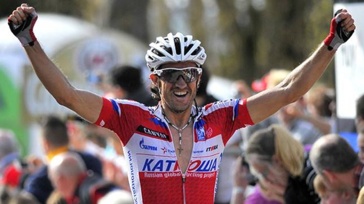 Dani Moreno, tras cruzar la línea de meta.