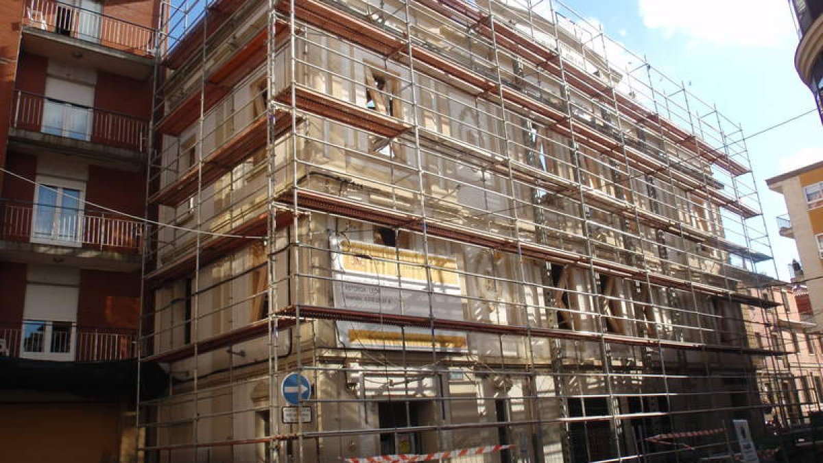 Las obras del teatro Gullón comenzaron en septiembre.
