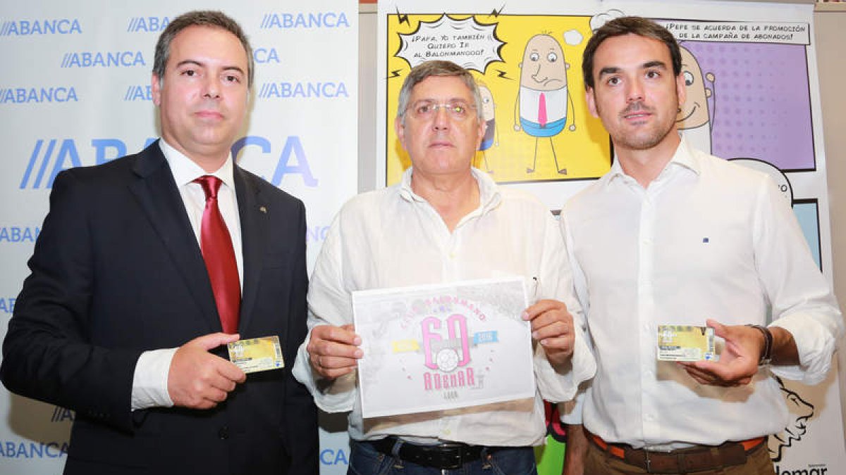 Representantes del Ademar y de Abanca en la presentación de la campaña de socios.
