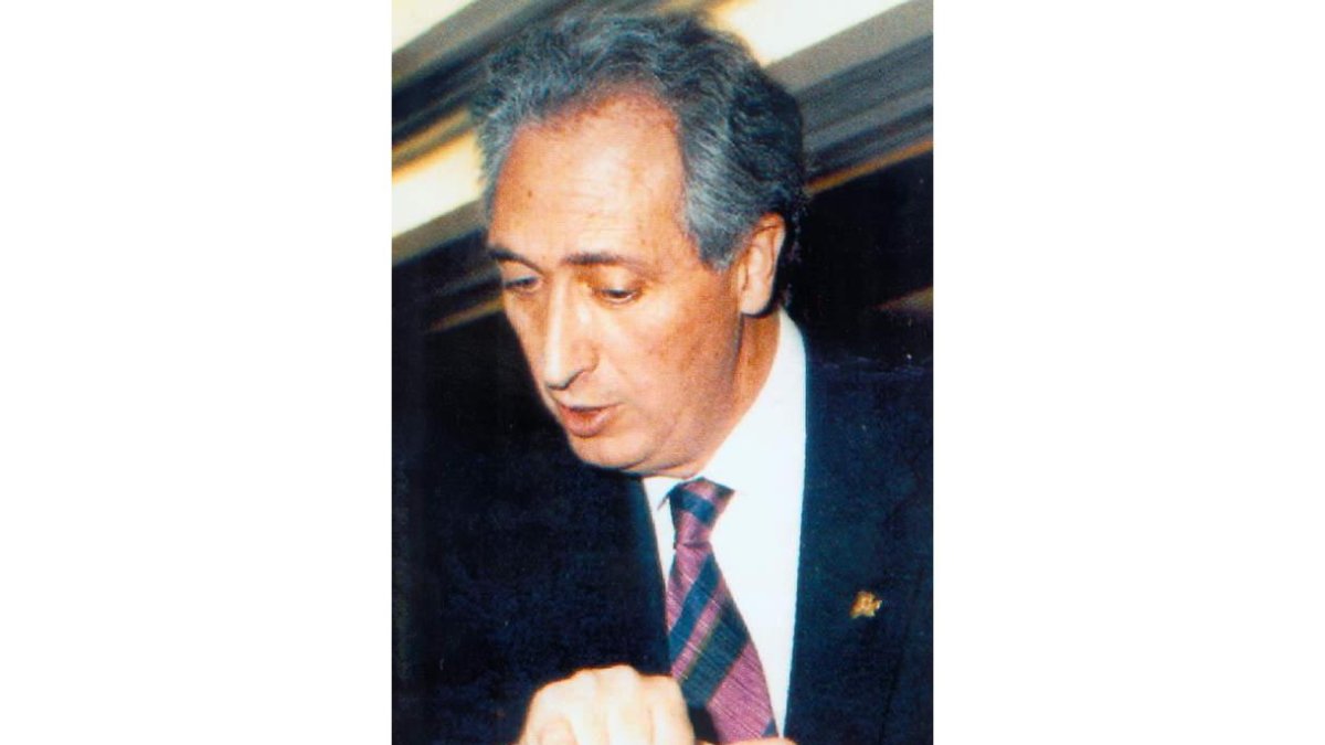 Publio Cordón.