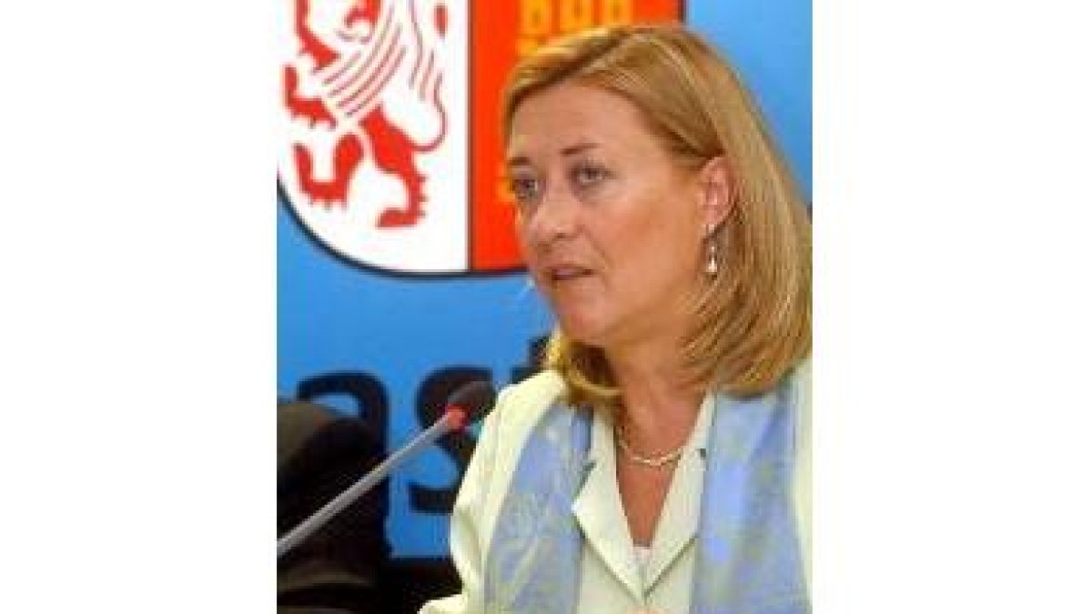 La consejera de Hacienda, Pilar del Olmo, durante su comparecencia ante los medios de comunicación