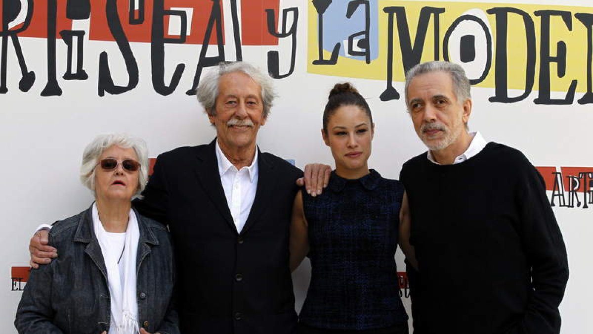 Chus Lampreave, Jean Rochefort, Aida Folch y Trueba.