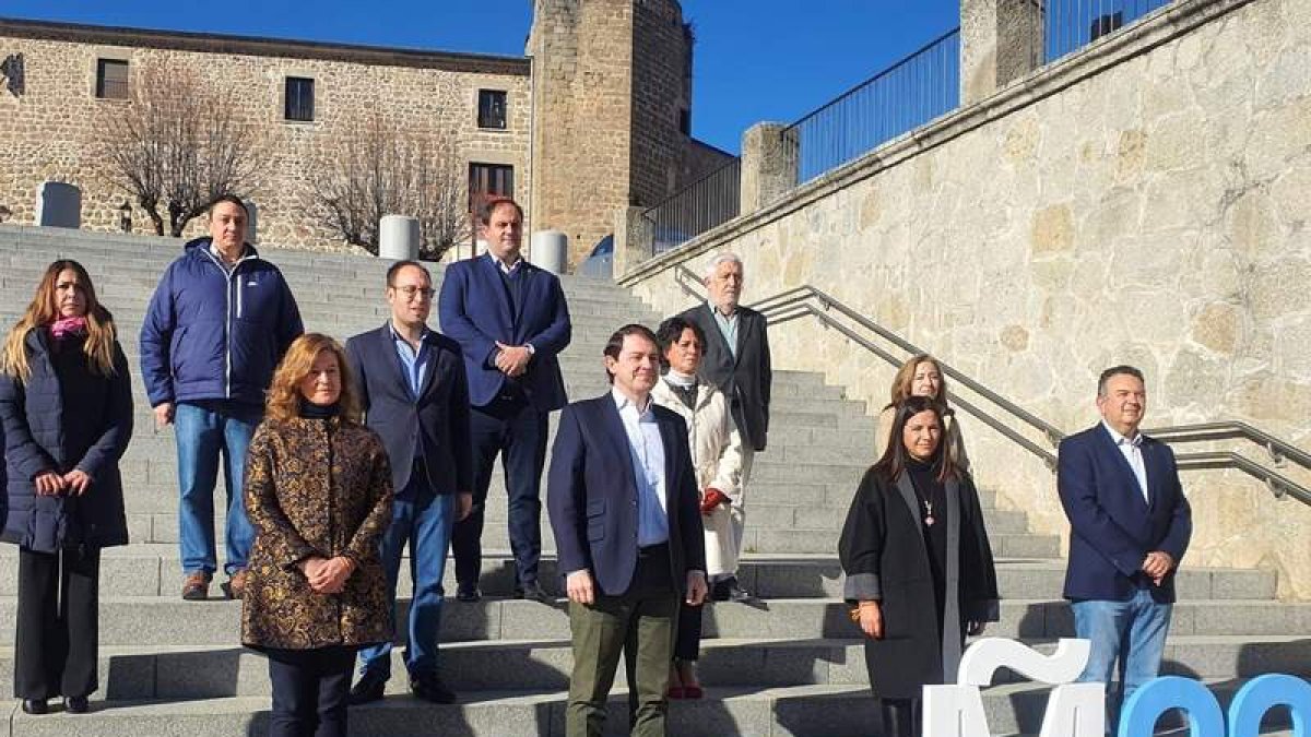 Mañueco,. con la candidatura de su partido en Salamanca. EFE