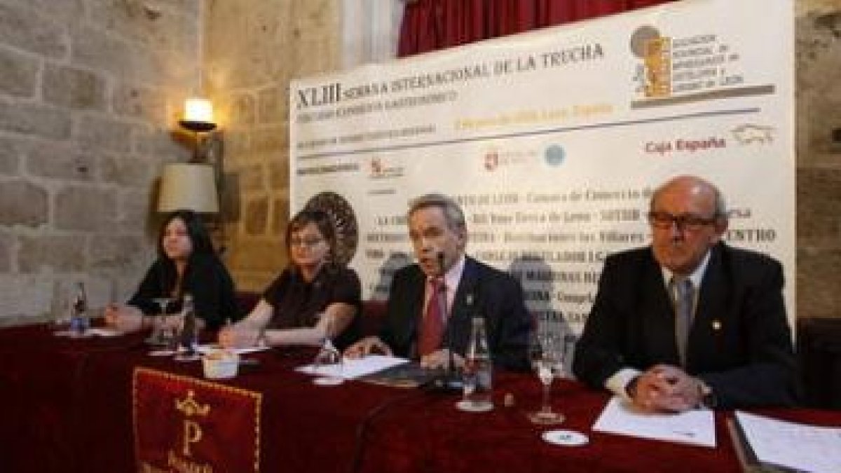 Un momento del acto de presentación de las actividades