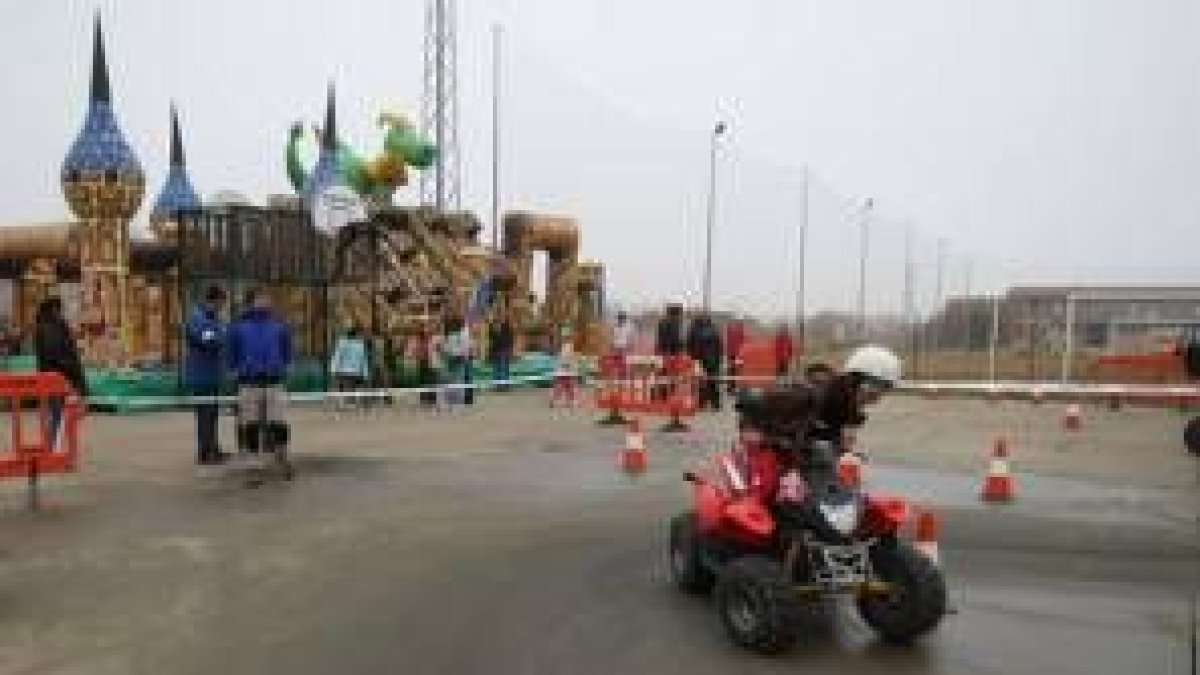 Las más jóvenes, los más partícipes de las fiestas del barrio de la Inmaculada