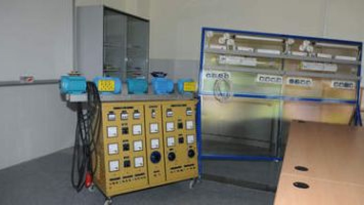 El centro de FP cuenta con el equipamiento para impartir los ciclos formativos de Industria.