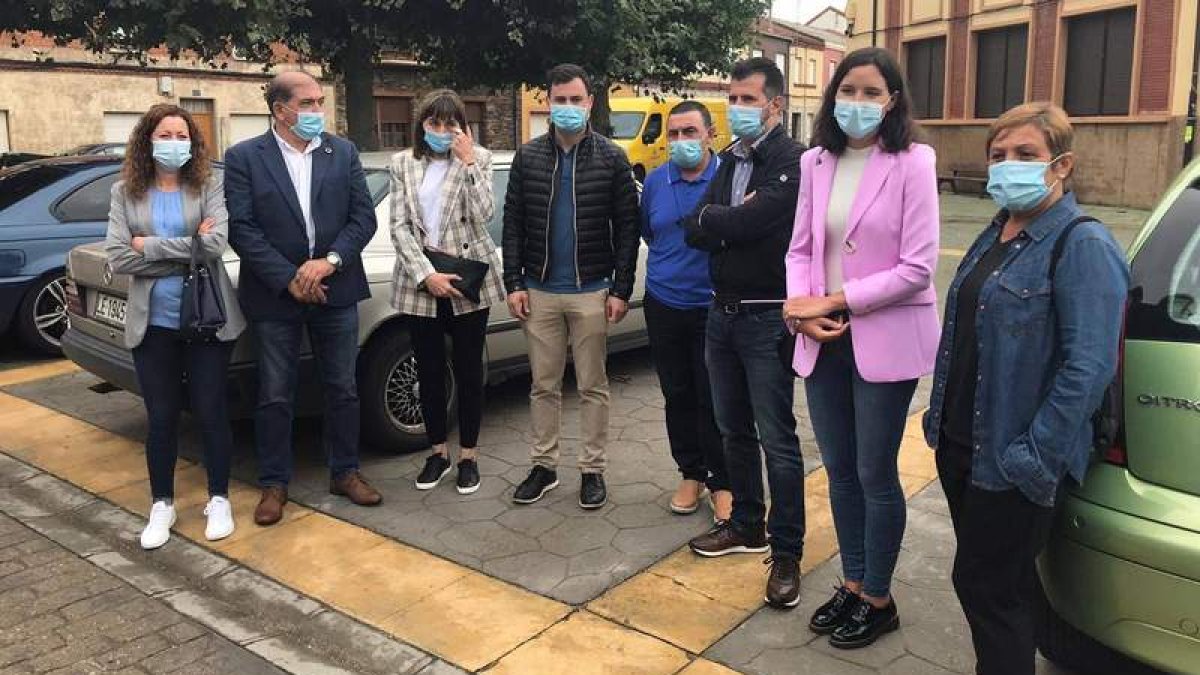 Tudanca estuvo acompañado por Javier Alfonso Cendón y Andrea Fernández . DL