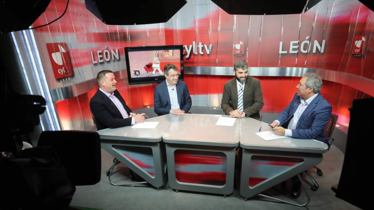 Germán Gavela, Juan Martínez Majo, Roberto Núñez y Joaquín S. Torné en El Filandón.