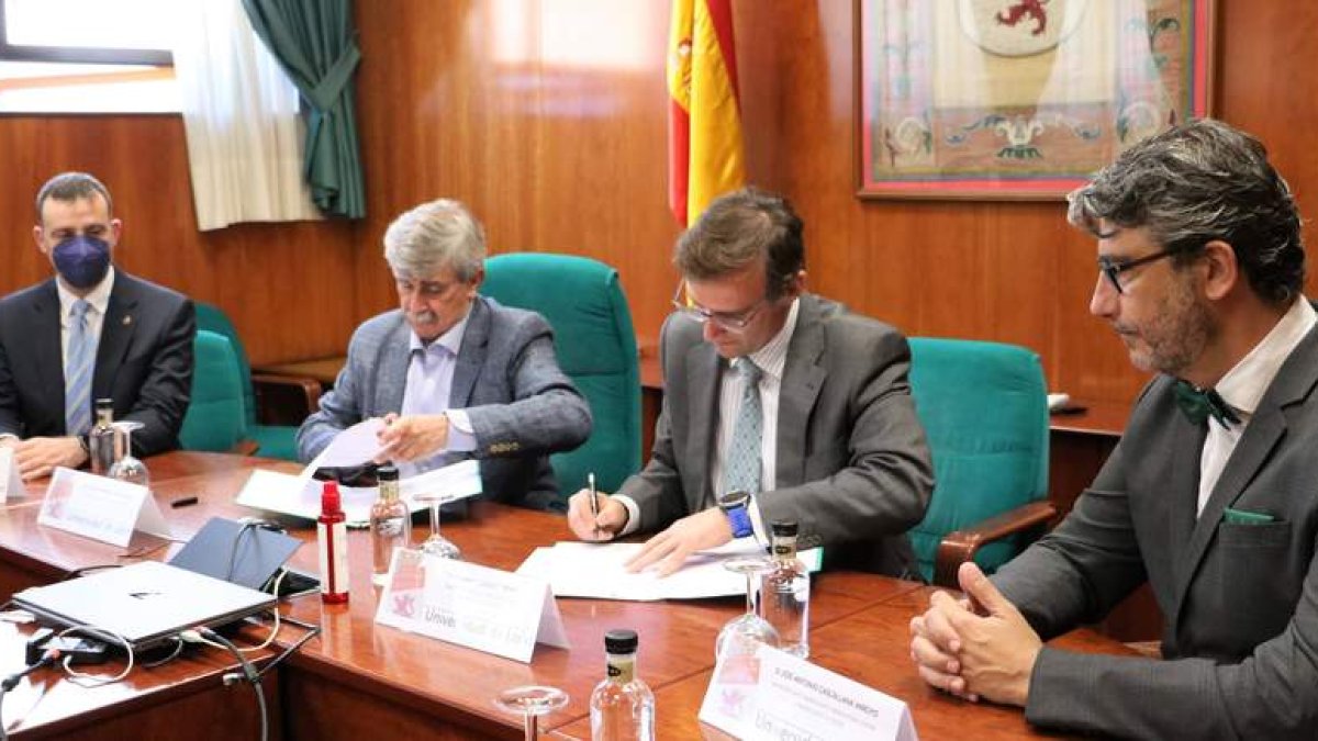 Ramón Ángel Fernández, Juan Francisco García Marín, Fernando Guillot y José Antonio Cascallana. DL