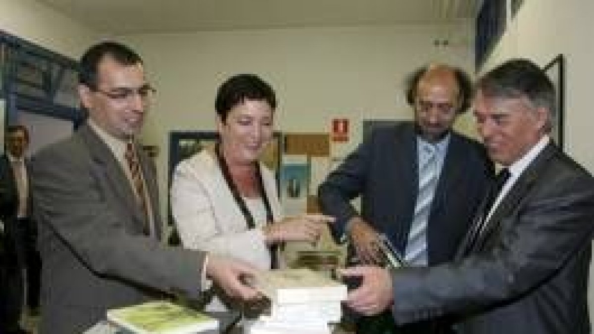 José Manuel Cendón, Mercedes Gallizo, Rogelio Blanco y Francisco Álvarez, en imagen de archivo