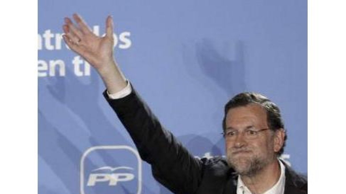 Rajoy habló desde el balcón de la sede del PP, en la calle Génova.