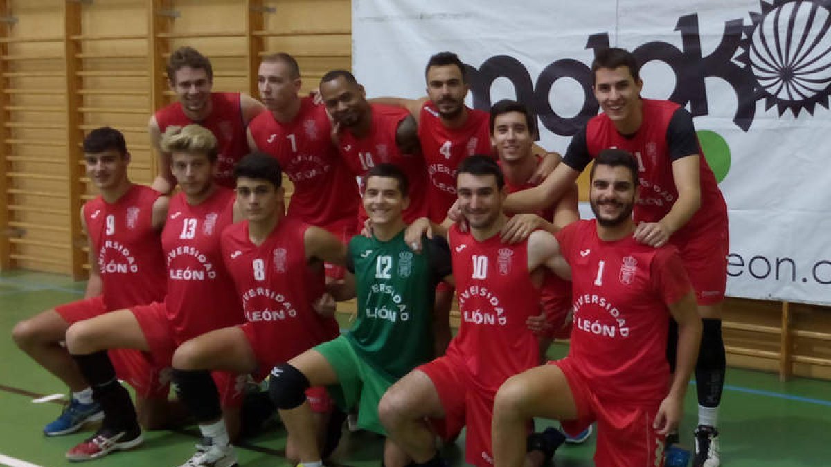 Plantilla del equipo masculino del ULE. DL