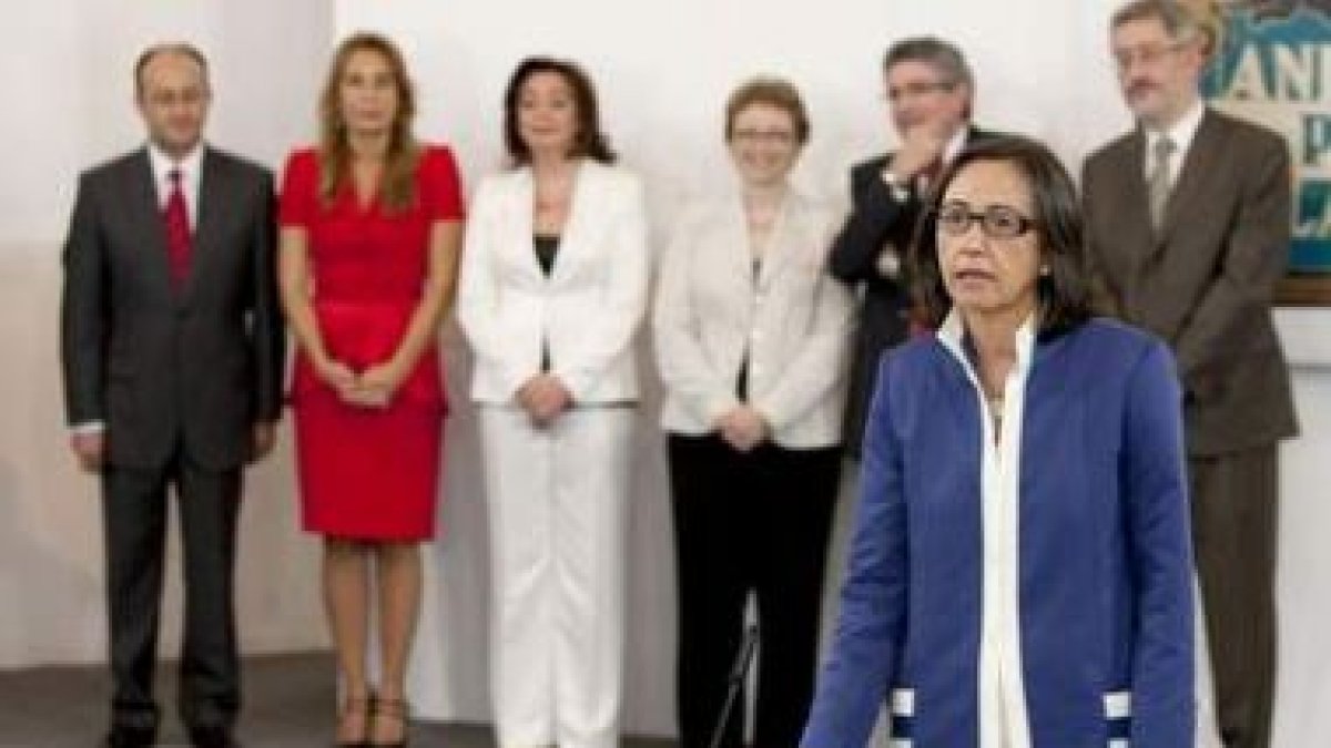 Rosa Aguilar, en el momento en el que tomó ayer posesión del cargo