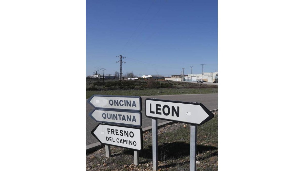 Acceso a una de las dos áreas. JESÚS