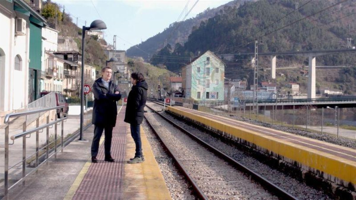 Jordi Évole con Alberto Núñez Feijóo, en una imagen de Salvados.