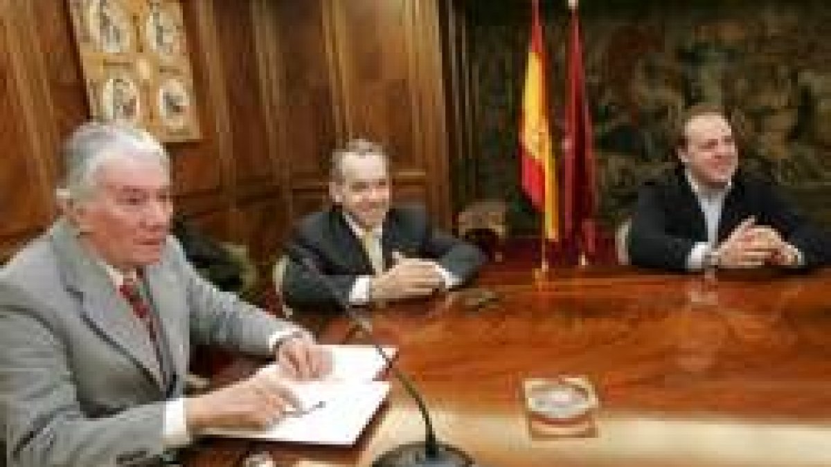 Cantalapiedra se reunió con la asociación provincial de hosteleros