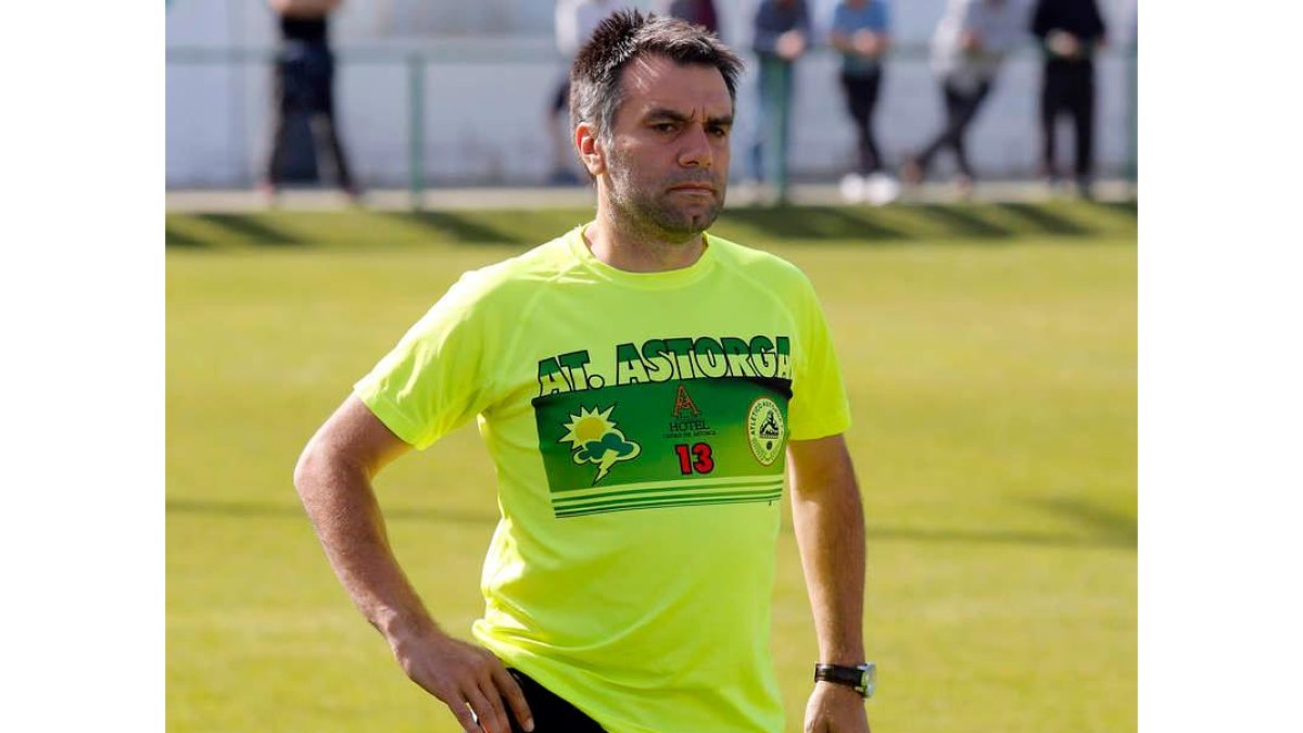 Miguel Ángel Miñambres no quería al Algeciras como rival en la fase de ascenso. MARCIANO PÉREZ