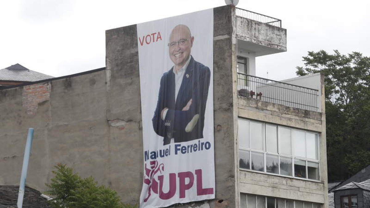 Cartel anunciador facilitado por la UPL. DL