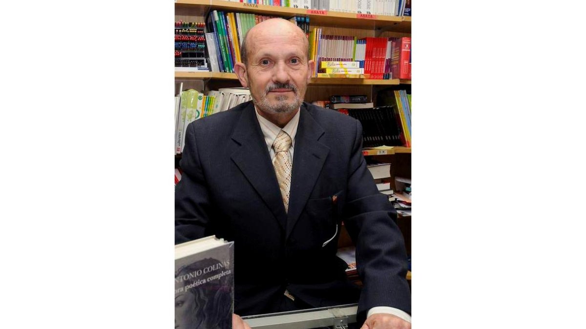 El presidente de los libreros, José Antonio Sánchez.